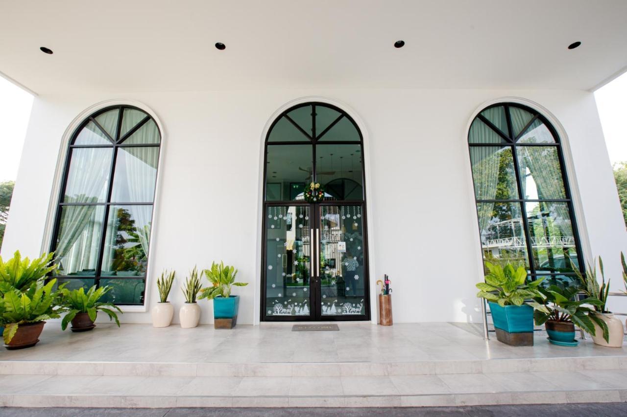 Le Lert Hotel Ratchaburi Экстерьер фото