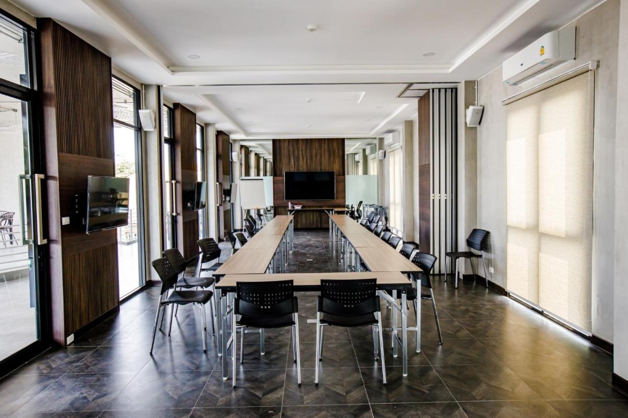 Le Lert Hotel Ratchaburi Экстерьер фото
